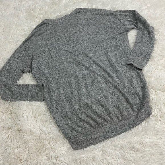 Aritzia Wilfred Free Devinette V-Neck Sweater Top - Picture 6 of 11